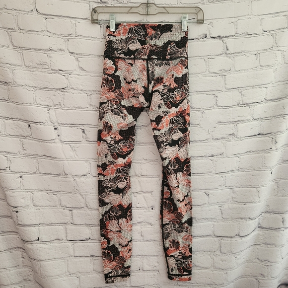 Lululemon Leggings - Picture 3 of 5